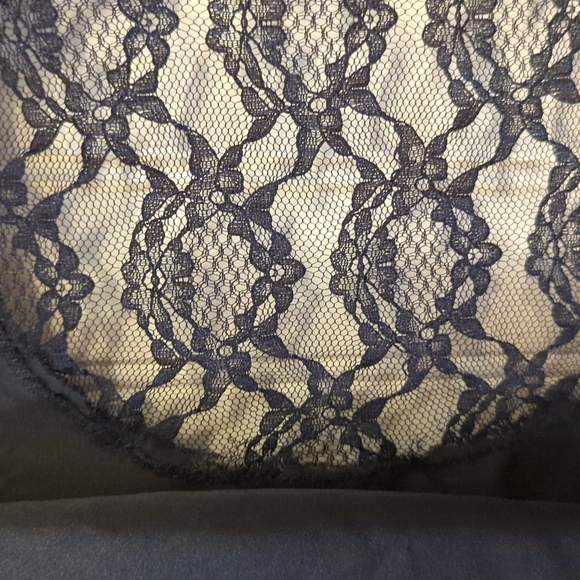 Satin Robe - Picture 4 of 5